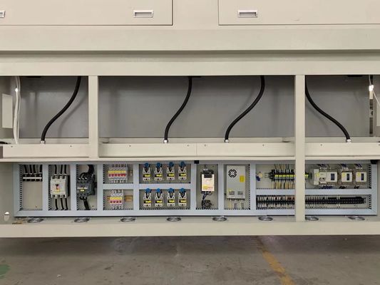 PCB Fours de durcissement de peinture à infrarouge entièrement automatiques pour le séchage Durcissement de la peinture UV