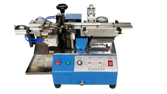 Machine de découpe automatique de composants en vrac de condensateur à forme de plomb